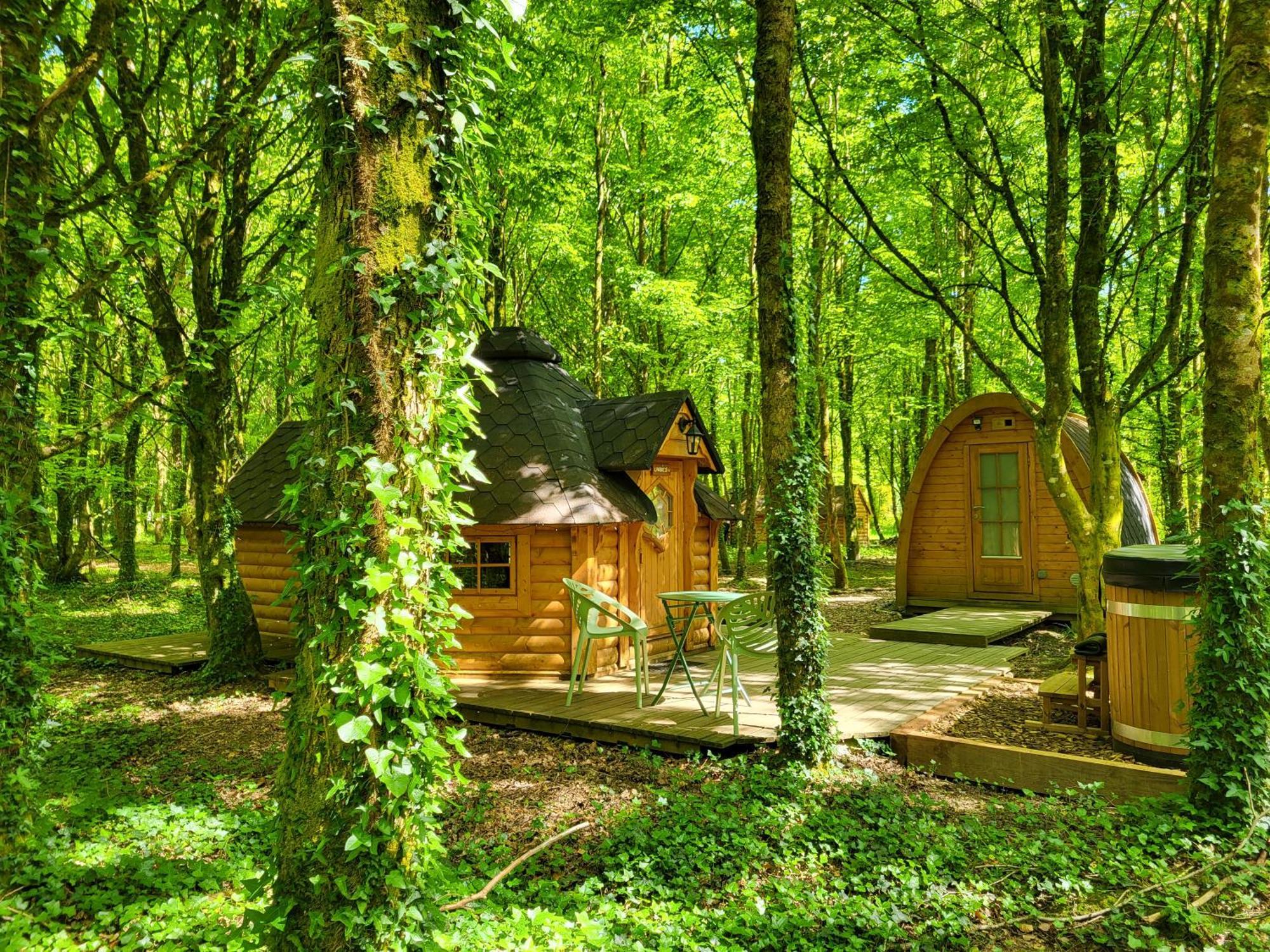 Le Domaine Insolite De Broceliande Paimpont Ngoại thất bức ảnh