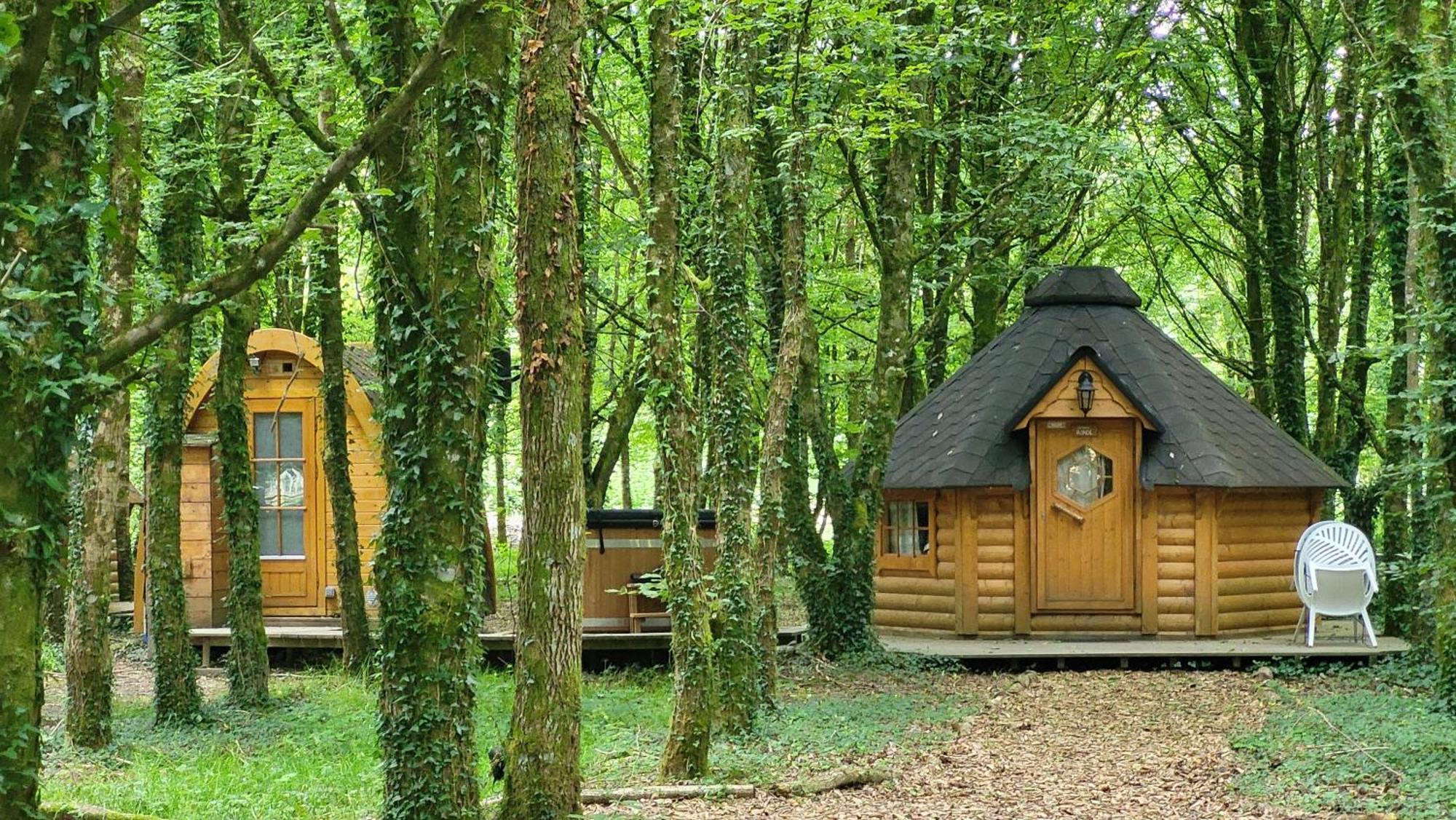 Le Domaine Insolite De Broceliande Paimpont Ngoại thất bức ảnh