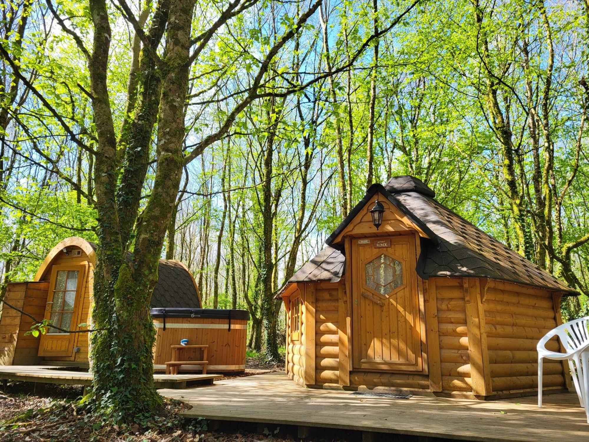 Le Domaine Insolite De Broceliande Paimpont Ngoại thất bức ảnh