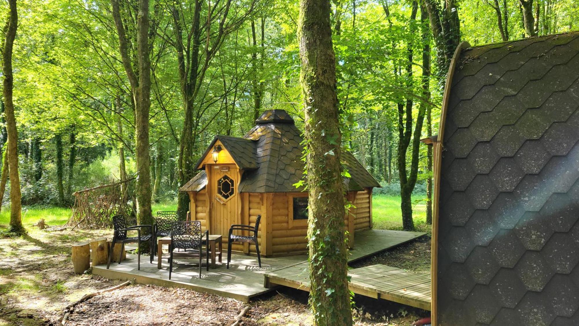 Le Domaine Insolite De Broceliande Paimpont Ngoại thất bức ảnh
