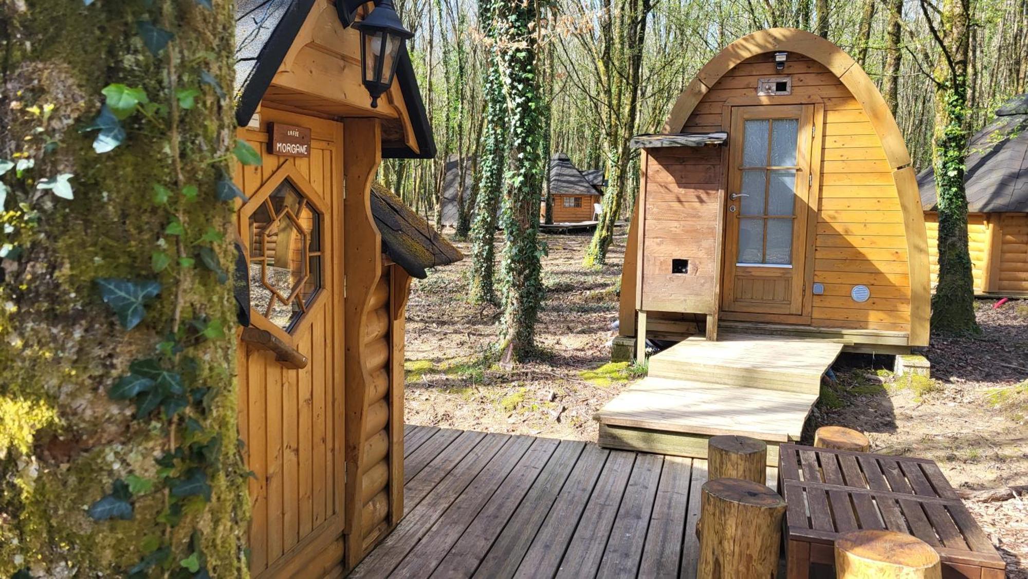 Le Domaine Insolite De Broceliande Paimpont Ngoại thất bức ảnh