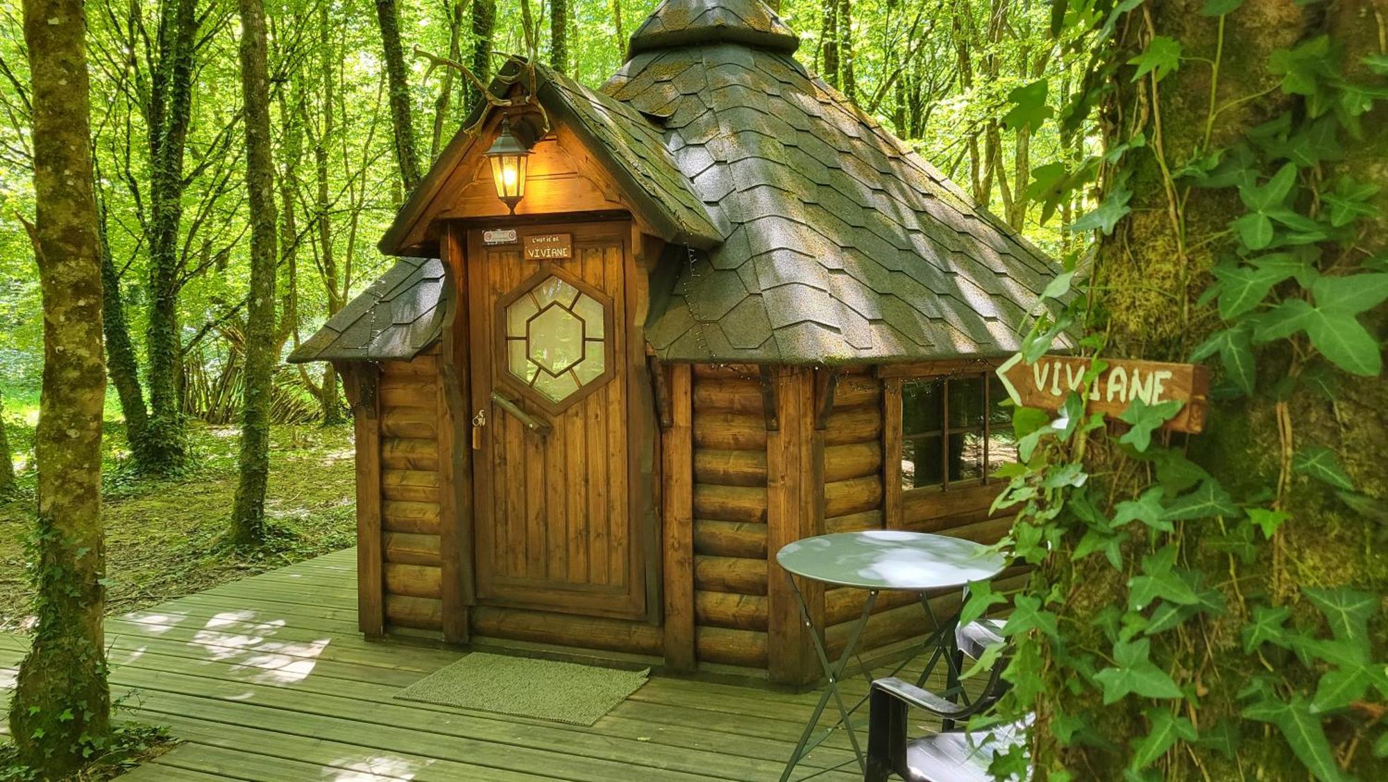 Le Domaine Insolite De Broceliande Paimpont Ngoại thất bức ảnh